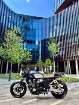 Yamaha XJR 1300 Cafe racer - YAMAHA R1 RACE