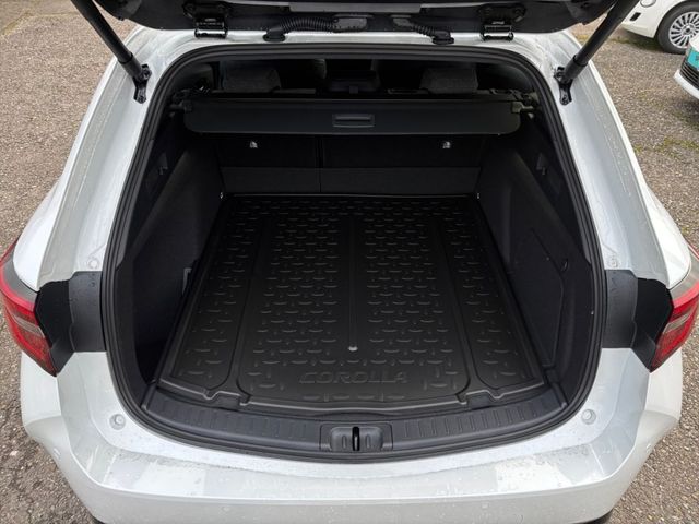 Corolla 2.0 Hybrid TS Teamplayer