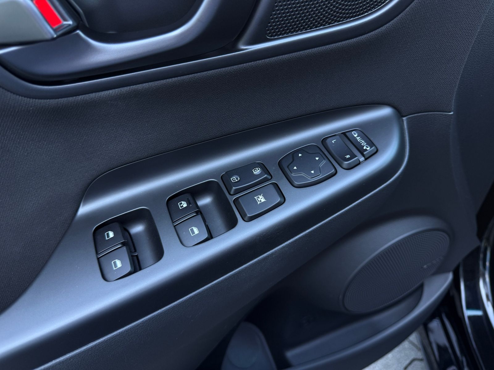 Fahrzeugabbildung Hyundai KONA N Line 2WD LED NAV RFK SHZ ALU