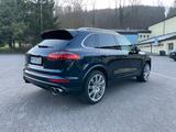 Porsche Cayenne S E-Hybrid Platinum Edition*PANORAMA*NAV - Porsche Cayenne mit Hybrid-Antrieb: Geländewagen