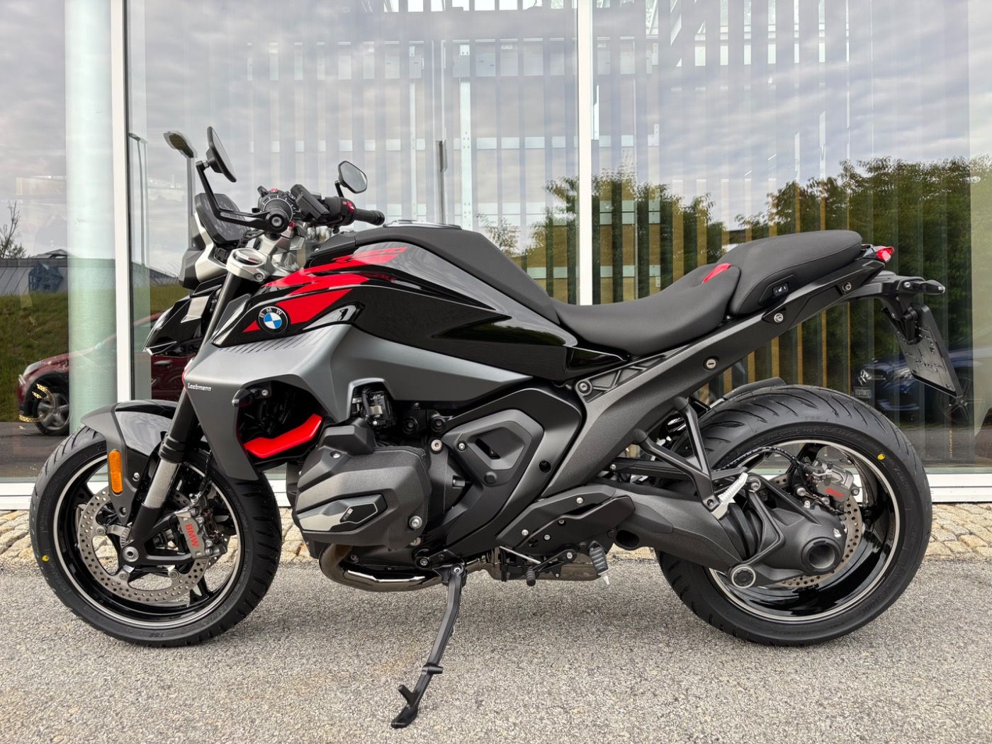 Fahrzeugabbildung BMW R 1300 R Option 719 ASA 3 Pakete