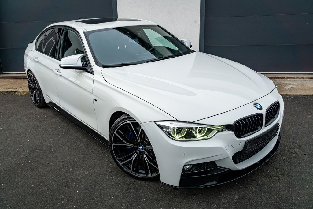 Image of BMW 340