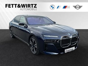 BMW Leasingangebot: BMW M760e xDrive Inkl. € 1.190 Zubehörbonus*SkyLoung