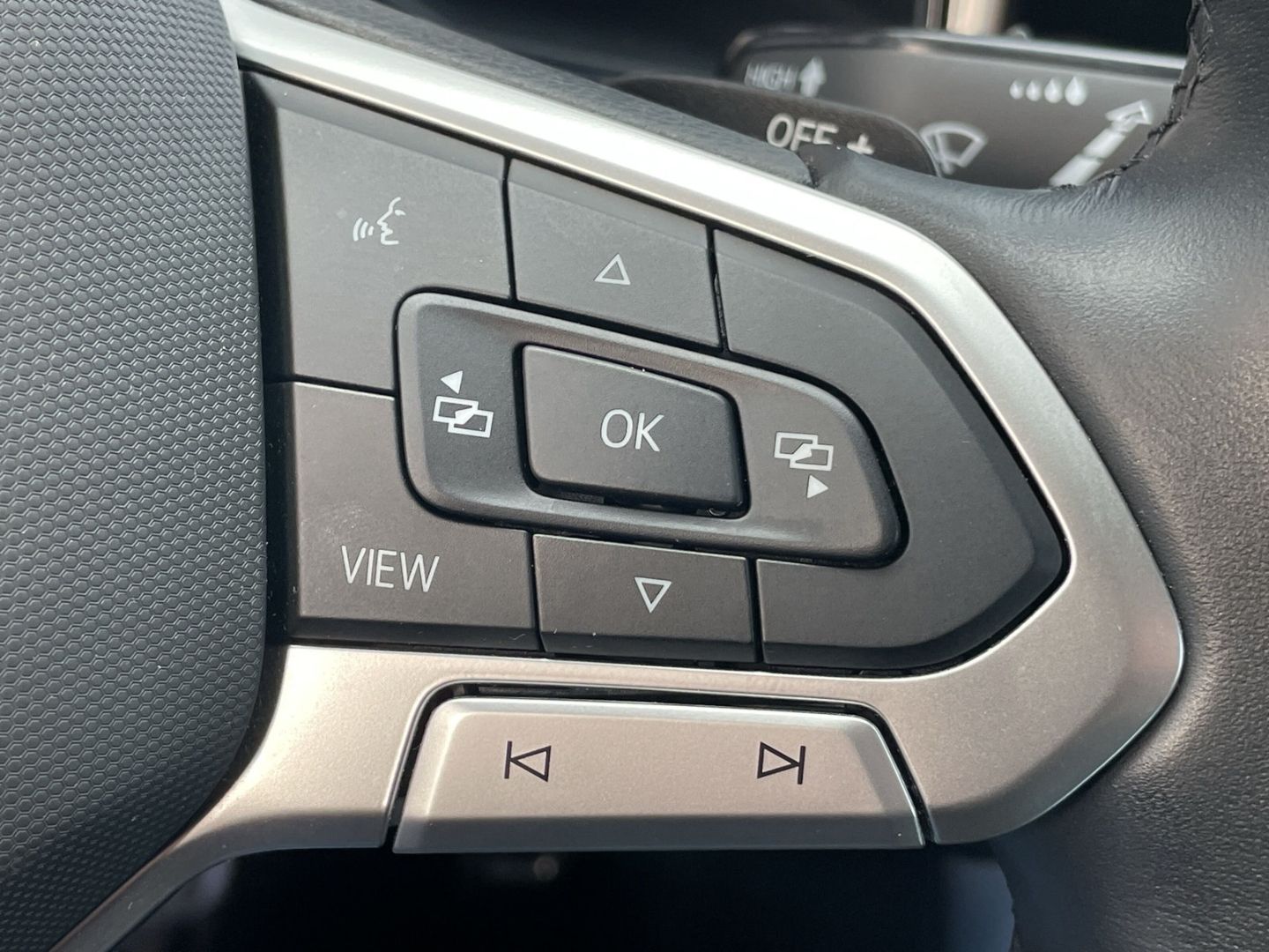 Polo 1.0 TSI DSG Active Kamera/Keyless/Navi/LED/