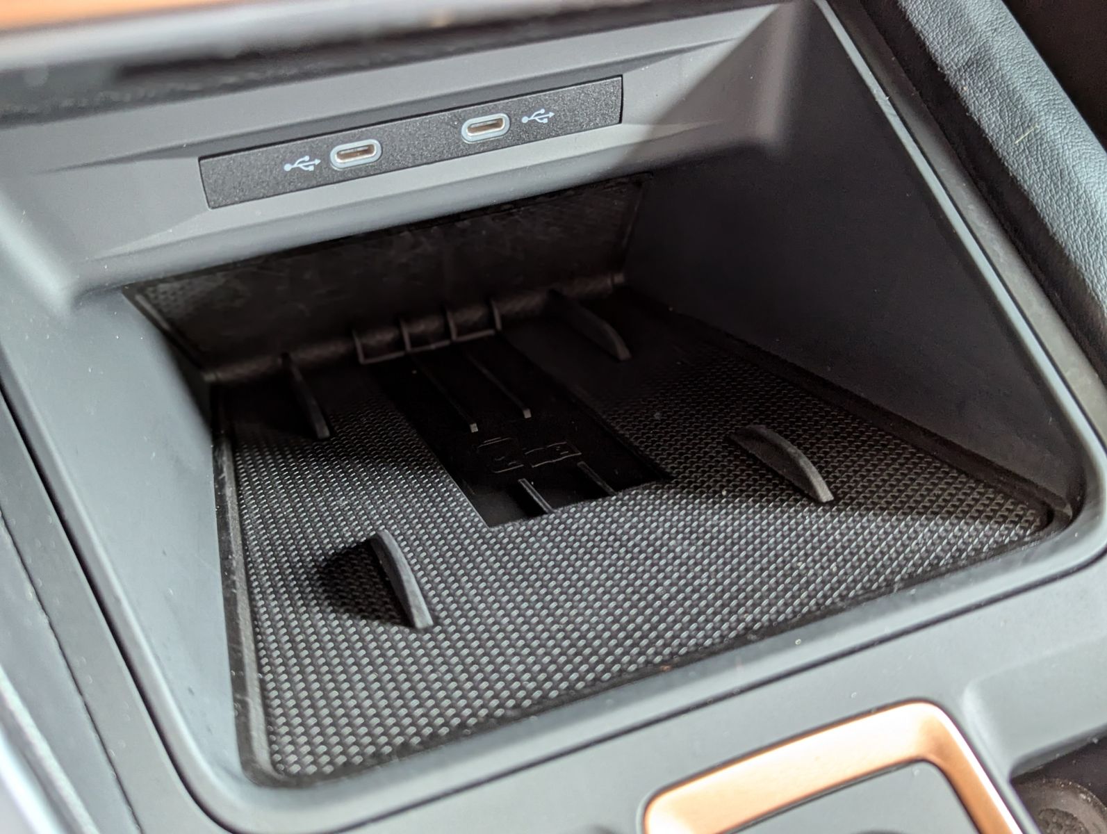 CUPRA Leon 2.0TSI VZ Matrix Pano Sennheiser Kamera 19" - Image 24