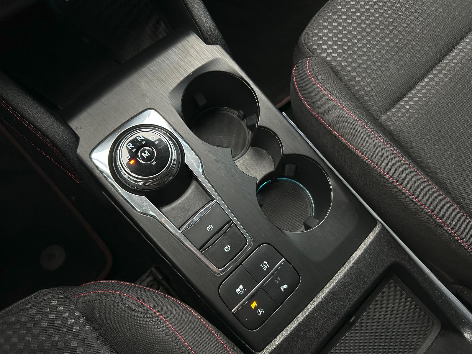 Ford Focus Turnier 1.5 ST-Line X *LED*APP*TEMP*SHZ*18