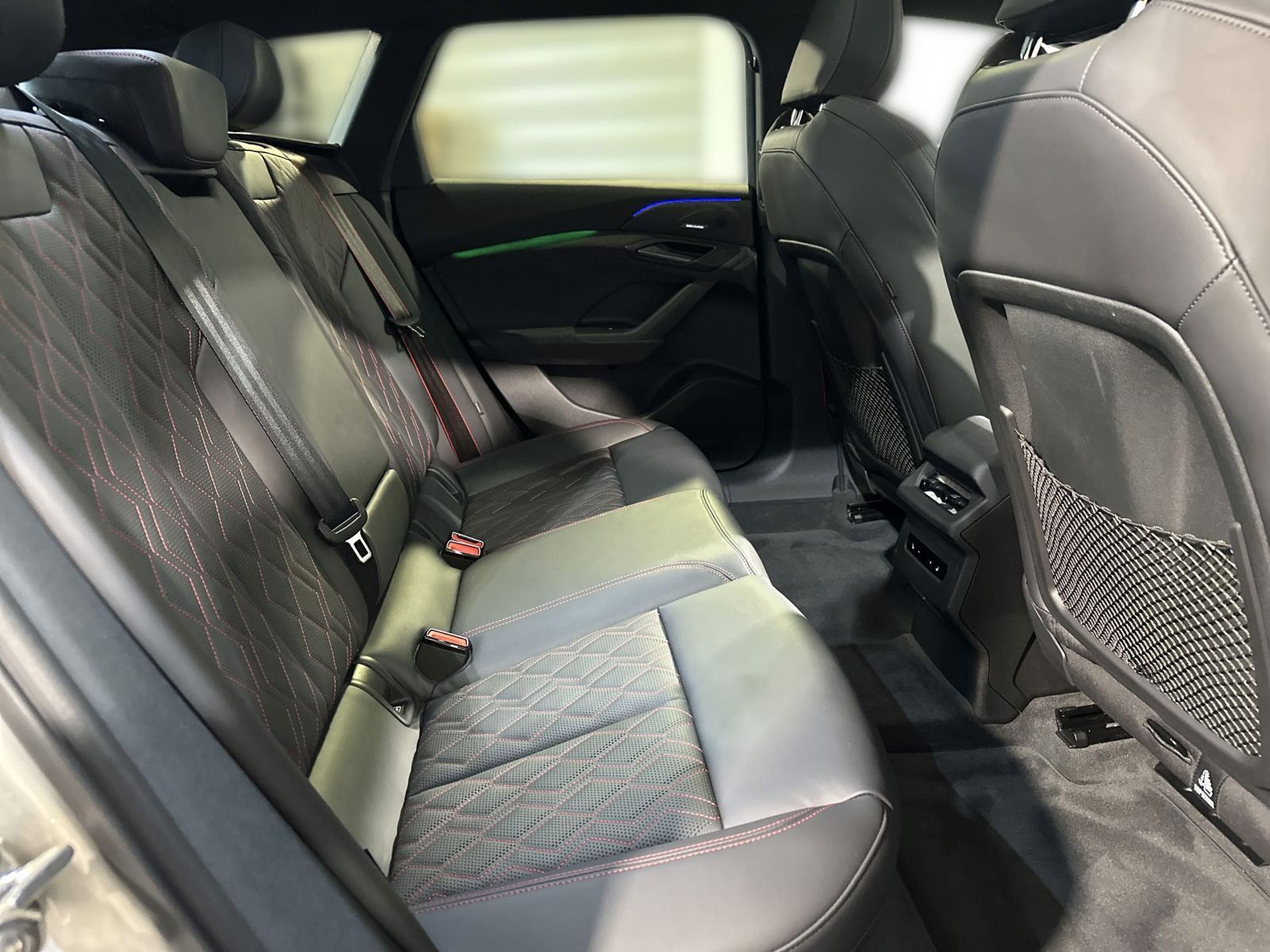 Audi S6 e-tron - Bild 13