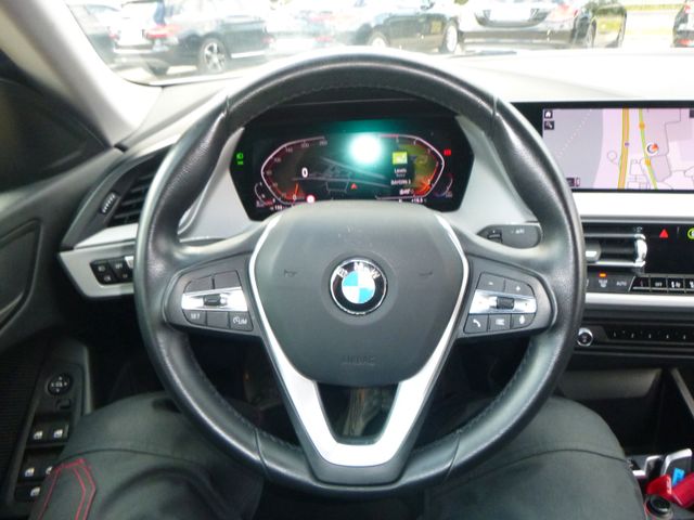 Fahrzeugabbildung BMW 218 Gran Coupé >NAV/AHK/LED/18Zoll Alu<