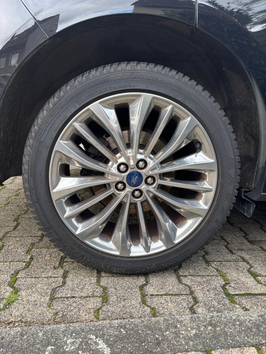 Ford Edge 2,0 l EcoBlue Bi-Turbo 4x4 VIGNALE Auto...