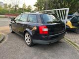 Audi A4 1.8 T multitronic Avant - Audi A4 aus 2002: 1.8