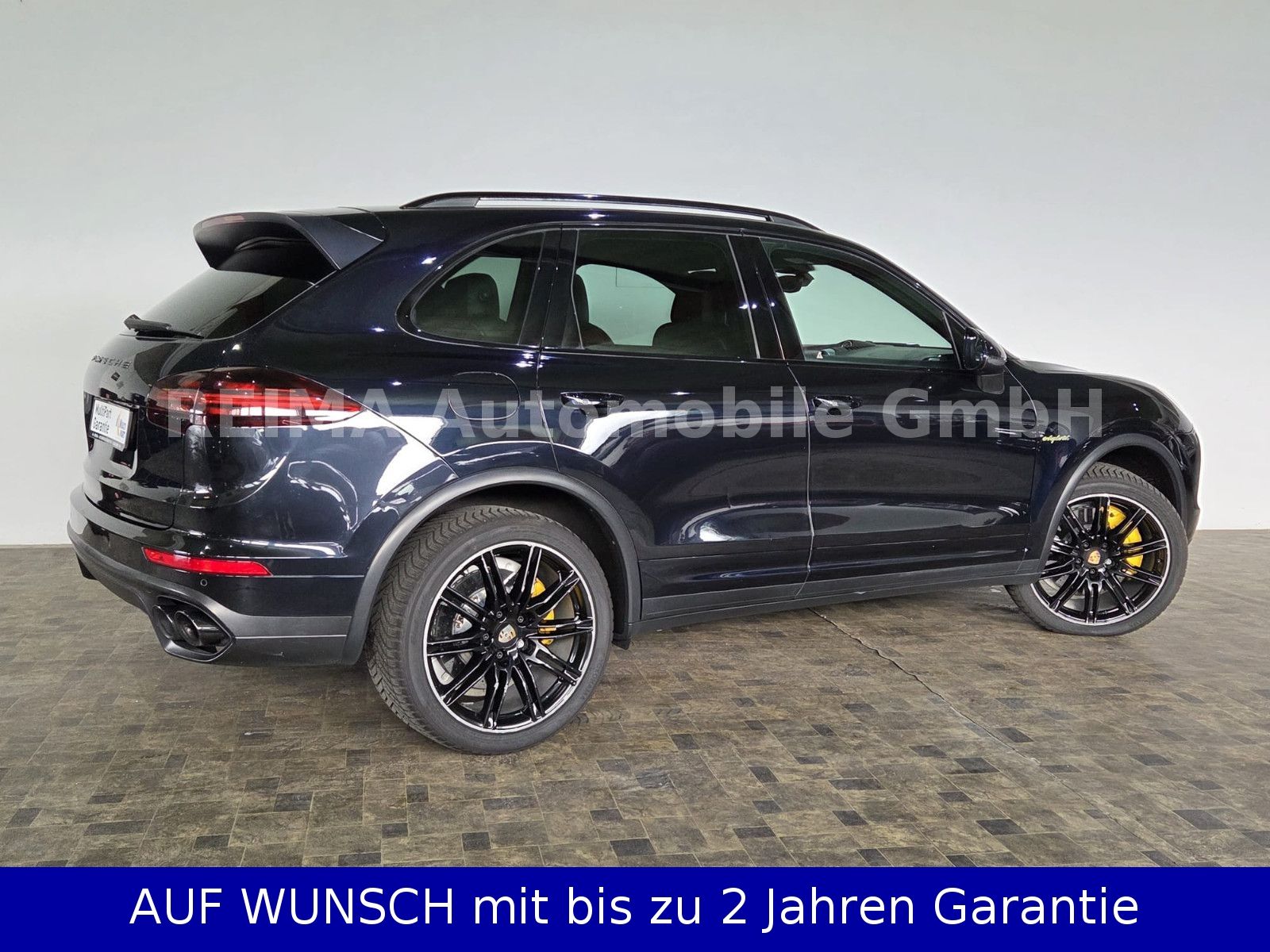 Fahrzeugabbildung Porsche Cayenne S E-Hybrid, Chrono, Pano, LED