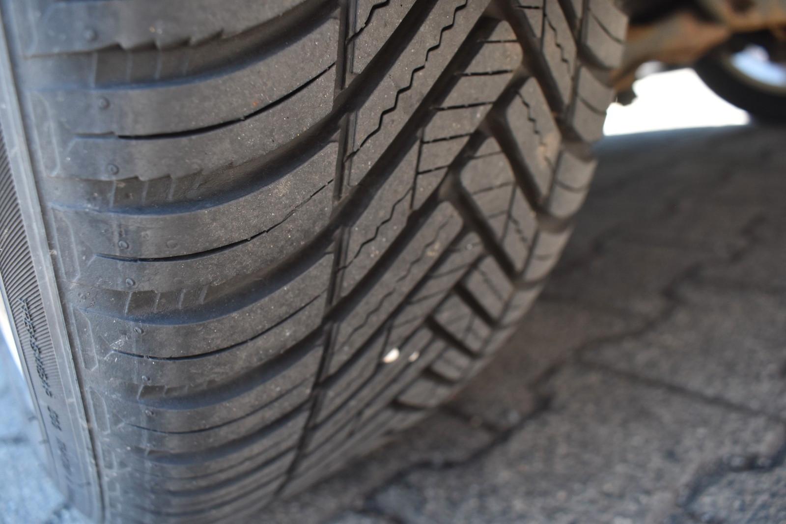 Ford Focus 2010 — photo 13