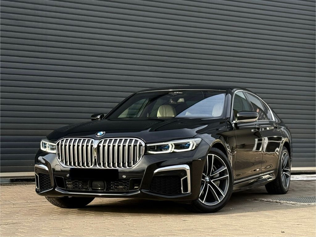 Image of BMW 745