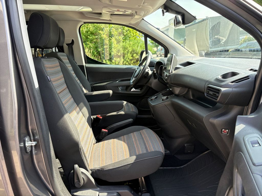 Fahrzeugabbildung Opel Combo Life E 1.5 Innovation