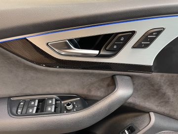 Audi SQ7 4.0 TDI quattro *PANO*HUD*MATRIX*AHK*S-LINE*