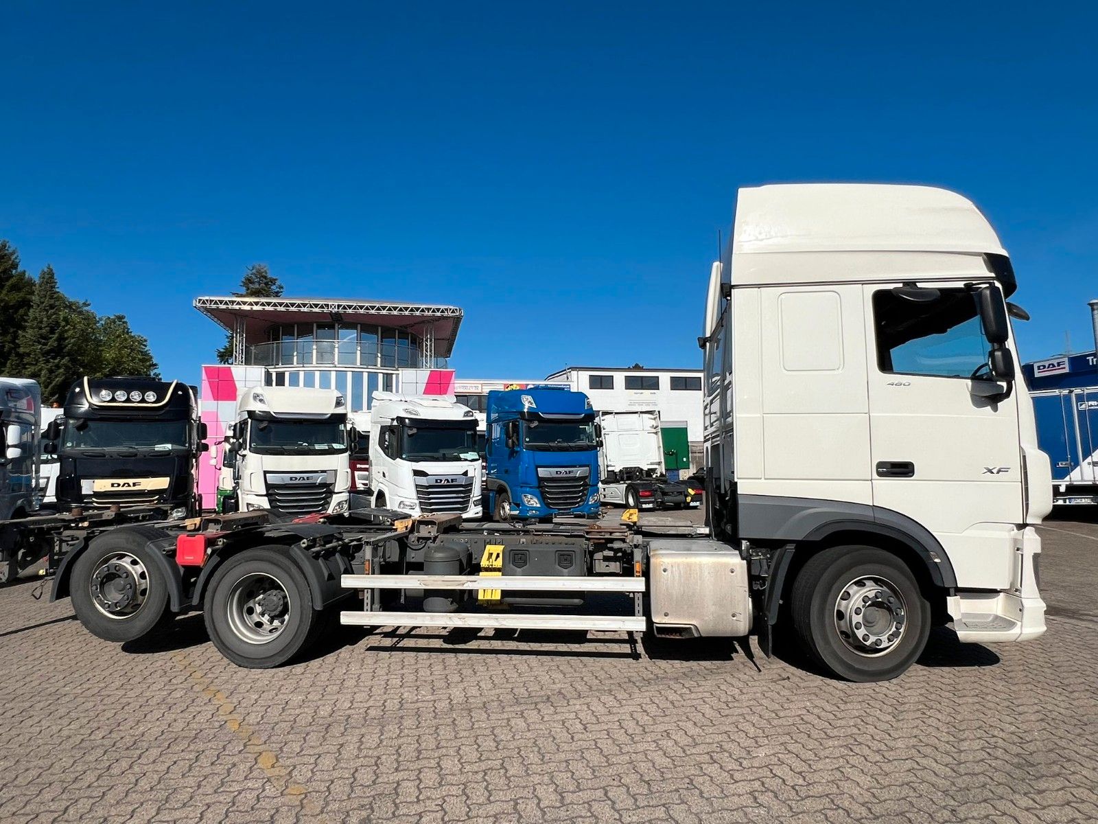 Fahrzeugabbildung DAF XF 480 FAN SSC Dachser, Lift-Lenk, Intarder