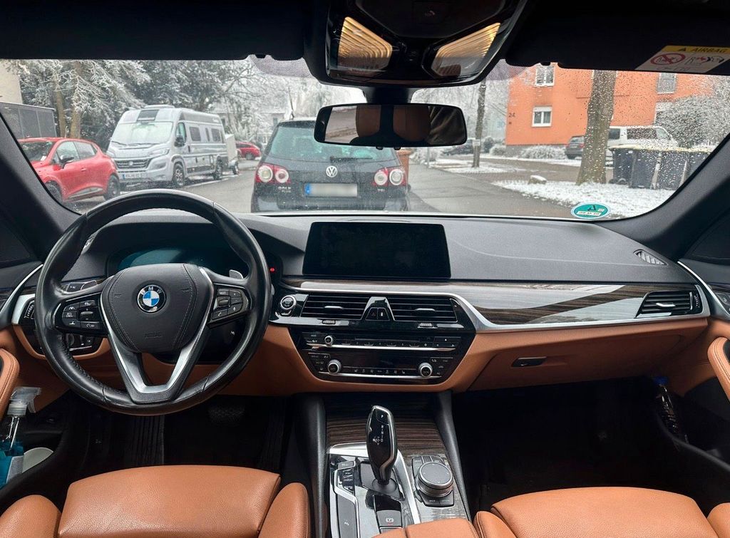 Image of BMW 520