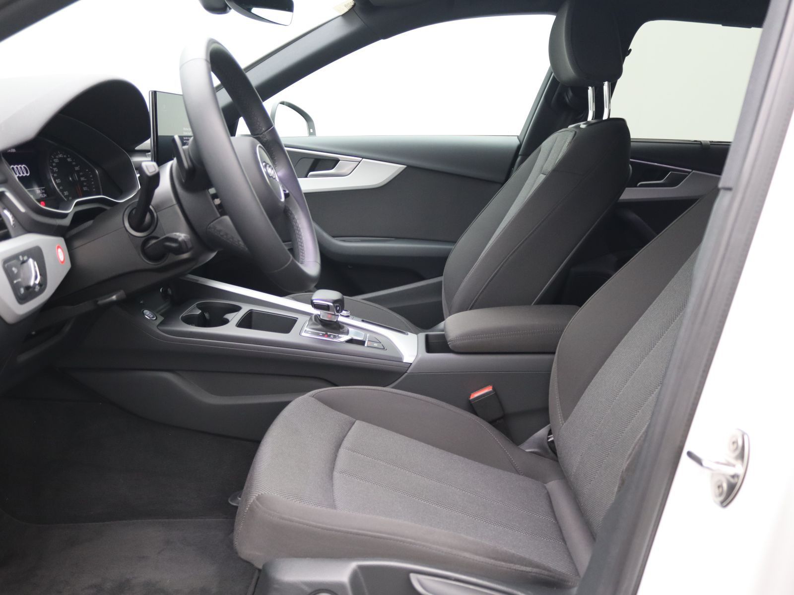 Audi A4 - Bild 11