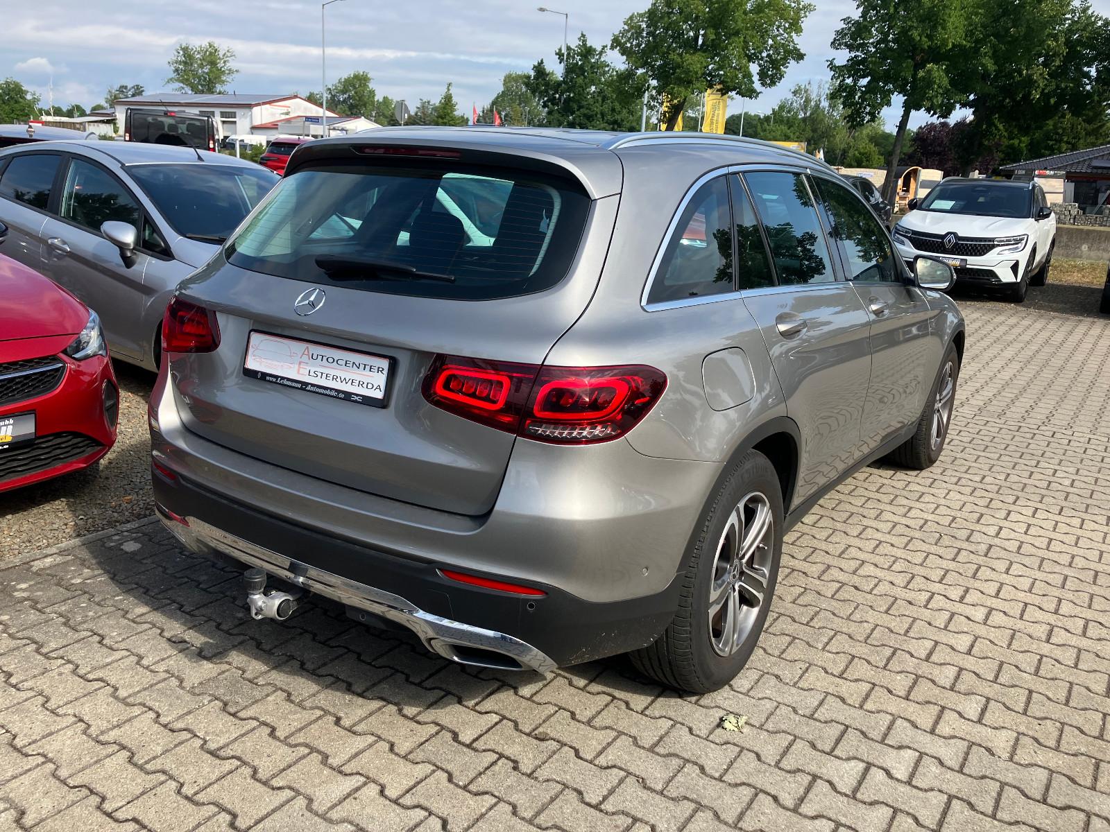Mercedes-Benz GLC 200 4Matic AHK schwenkbar