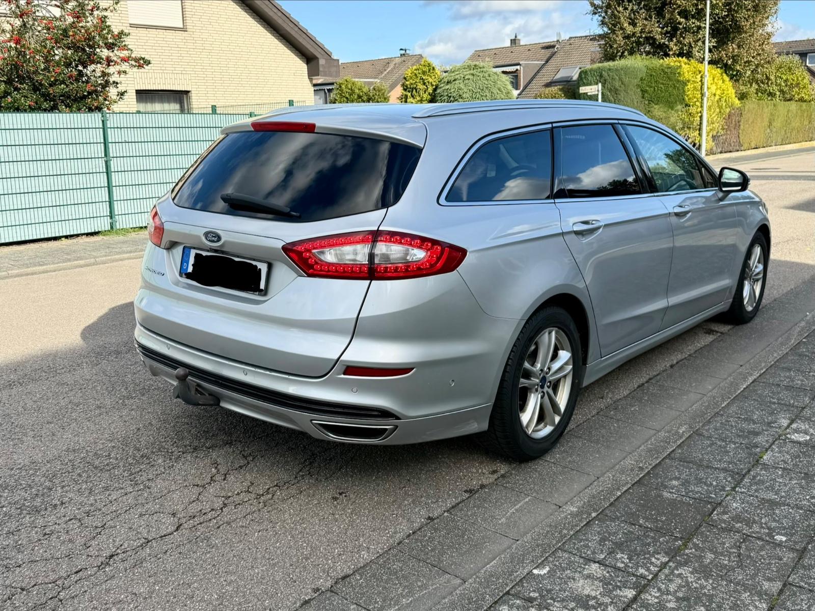 Ford Mondeo 2015 — двигун 1.997 cm³, 179 HP (132kW)