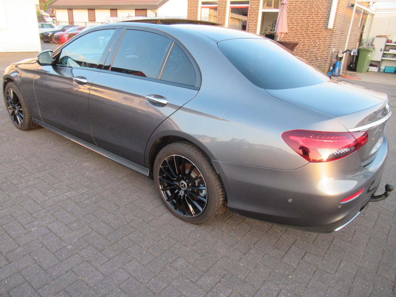Mercedes-Benz E 200 d Aut. AMG-LINE Leder Navi Pano Burmester.
