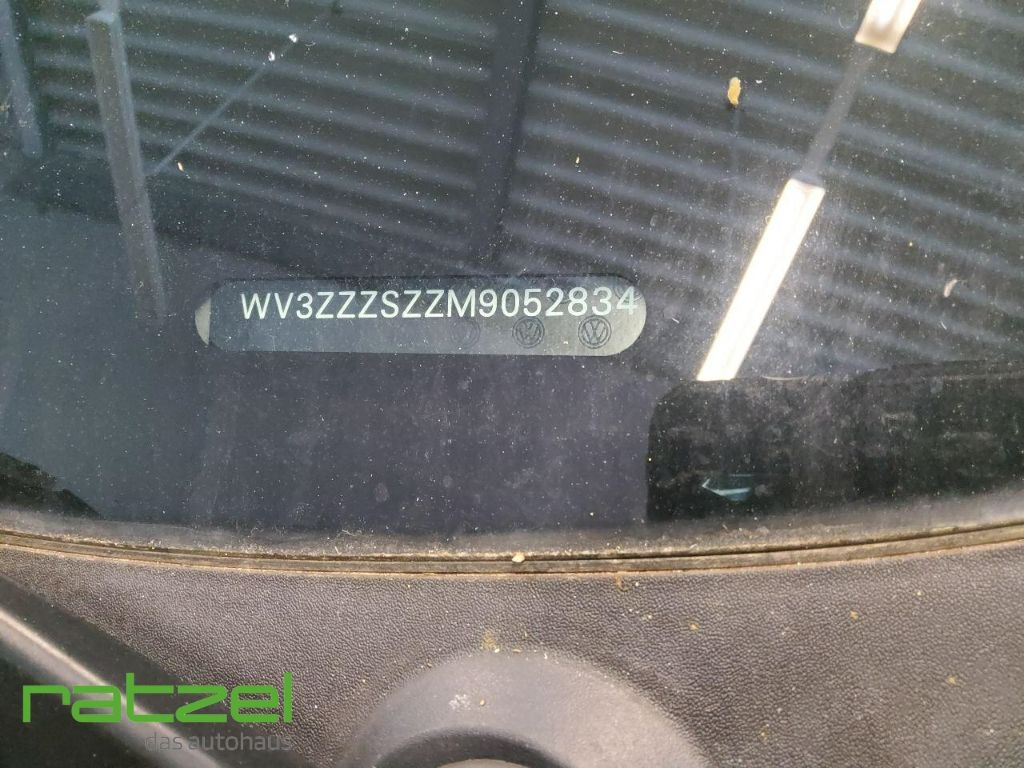 Fahrzeugabbildung Volkswagen Crafter DoKa MR 2.0 TDI SCR 4MOTION StandHZG AHK