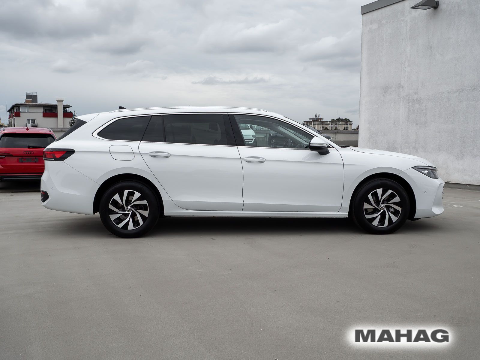 Volkswagen Passat Business 1.5 eTSI AHK ACC DCC LED Navi Re foto 5