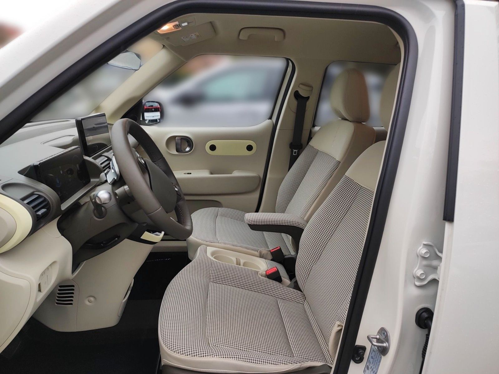 Hyundai INSTER – Bild 8