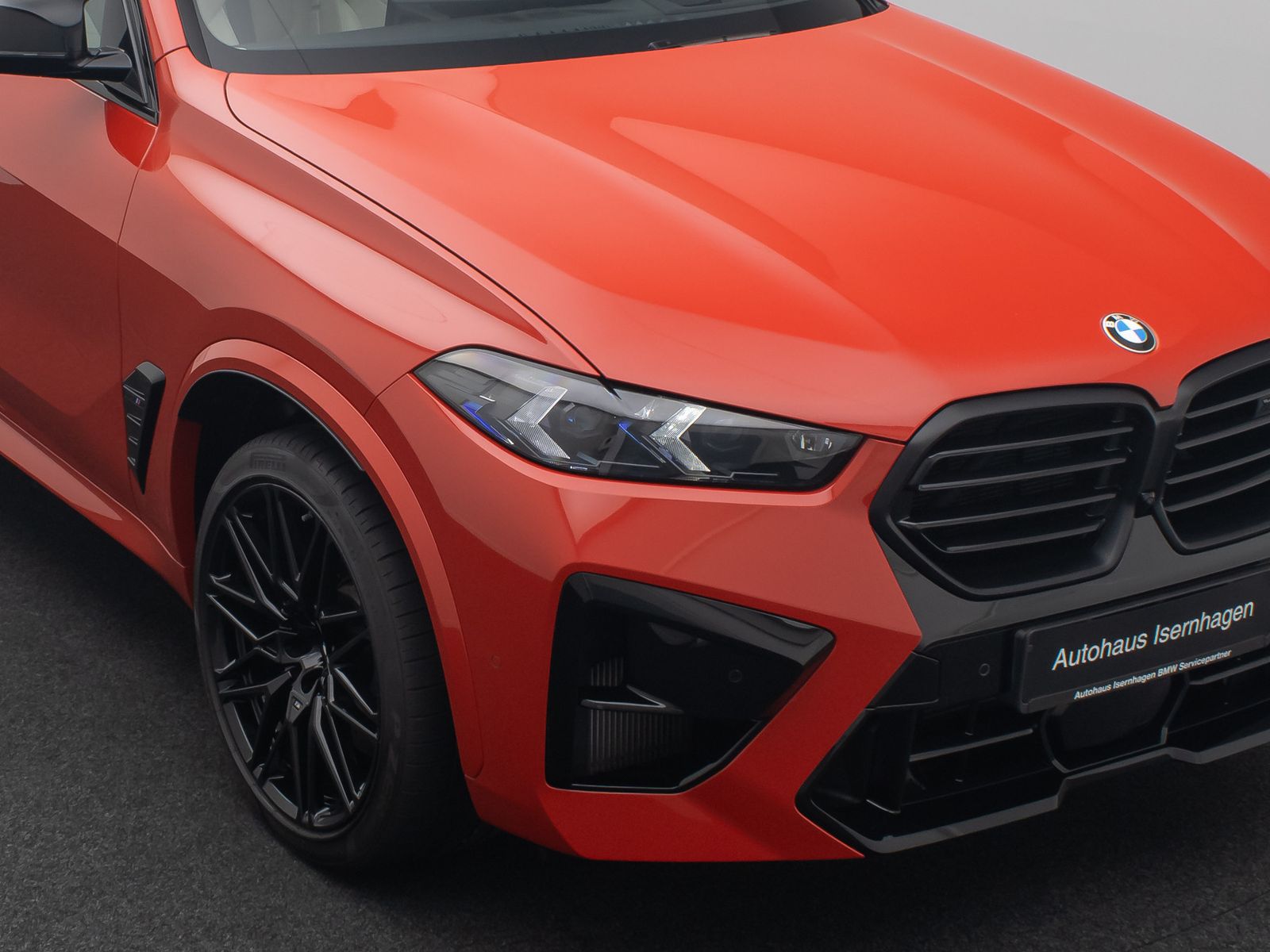 Fahrzeugabbildung BMW X5 M Competition Sky Lounge B&W Massage MegaVoll