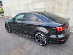 AUDI RS3 Limousine 2.5 TFSI quattro *black Edition