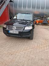 Volkswagen WV Touareg 2.5 mit defektem Motor - Volkswagen Touareg: Motor