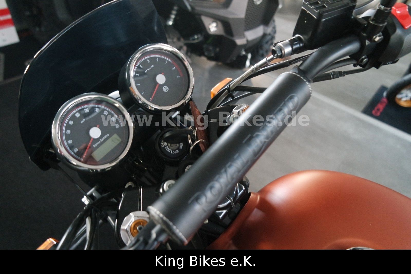 Fahrzeugabbildung Royal Enfield Interceptor 650 - Öhlins - Zard Auspuff - TOP -