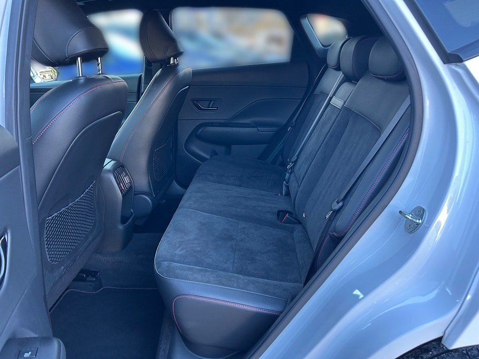 Fahrzeugabbildung Hyundai KONA 1.6T AT 4WD NLINE ULTIMATE-P GLASDACH BOSE+