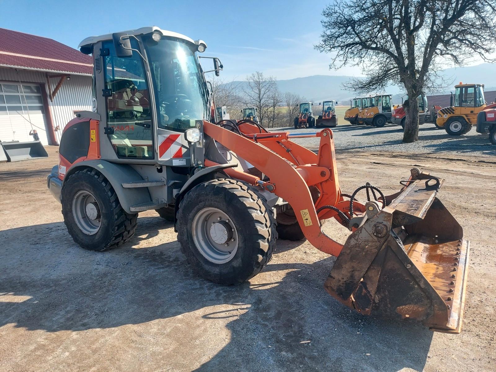 Atlas AR 65 e mit Breitreifen