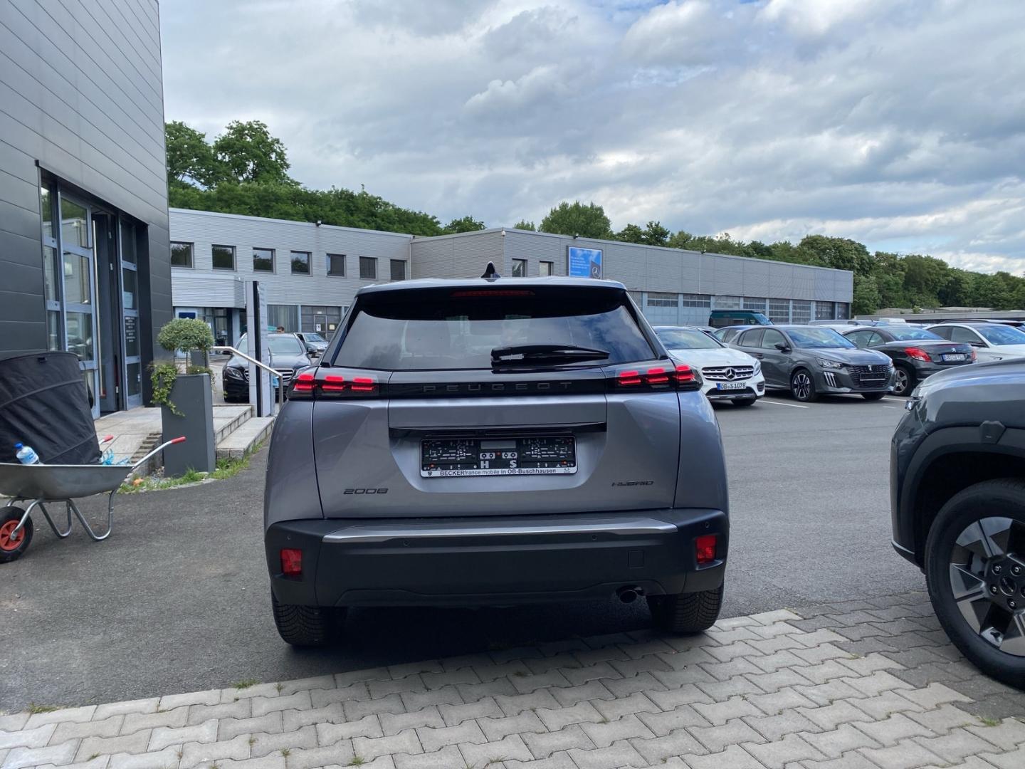 Peugeot 2008 Hybrid 110 Business*AHK*RFK*EPH*SHZ*LED*KLI