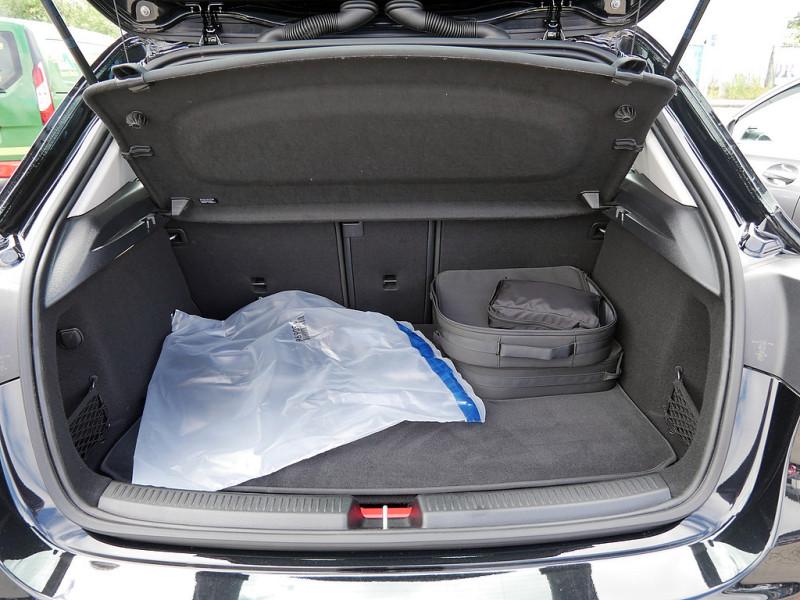 Mercedes-Benz A 250 e , PROGRESSIVE AHK KAMERA SPUR STANDH PDC