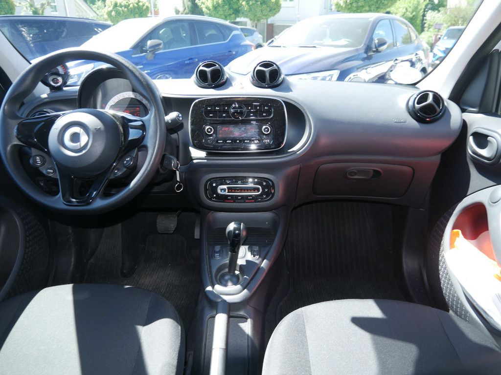 Fahrzeugabbildung Smart EQ forfour KLIMAAUTOMATIK