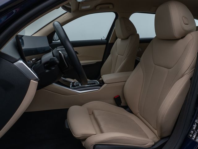 BMW 330, 2023 — 35