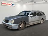 Mercedes-Benz E240 Kombi Automatik AAC PDC Schiebedach - gebrauchte Mercedes-Benz E 240 aus dem Jahr 2000