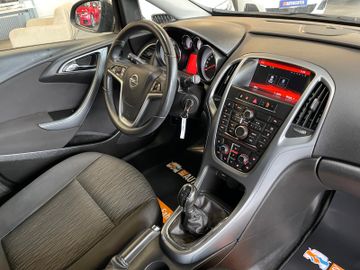 MYAUTOCENTER – Gebraucht- und Jahreswagen mit Werkstattservice in Pfaffenhofen Opel Astra J Lim. 5-trg. Selection *Klima*Navi*SHZ*