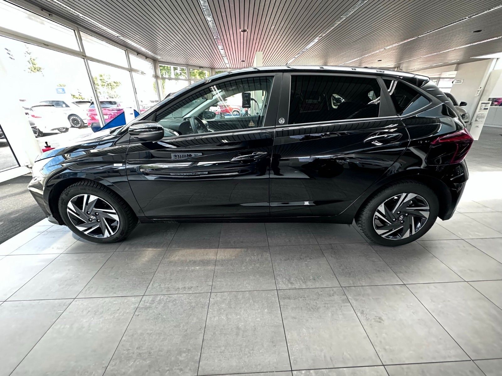 Fahrzeugabbildung Hyundai i20 Edition 30 Automatik