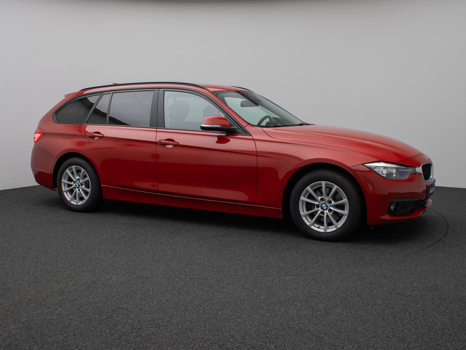 Fahrzeugabbildung BMW 320d xD Navi Lordos PDC LED Komfort AHK Sport