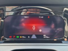 Fahrzeugabbildung Volkswagen Golf VIII Var. Alltrack 4M Navi Matrix ACC StdHz