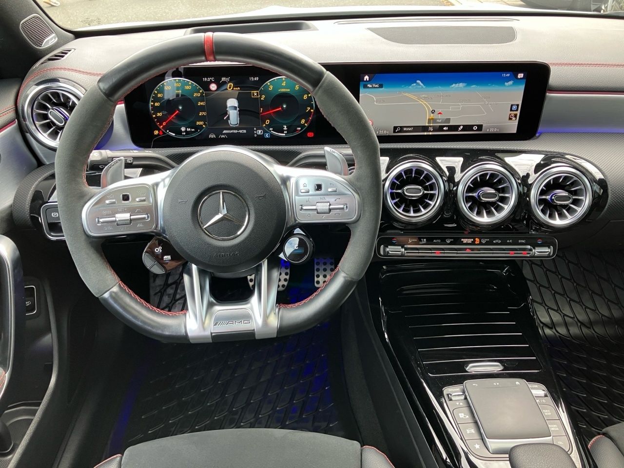 Fahrzeugabbildung Mercedes-Benz CLA 45 S 4M+ AMG SB Night+Pano+HUD+Burmester+360