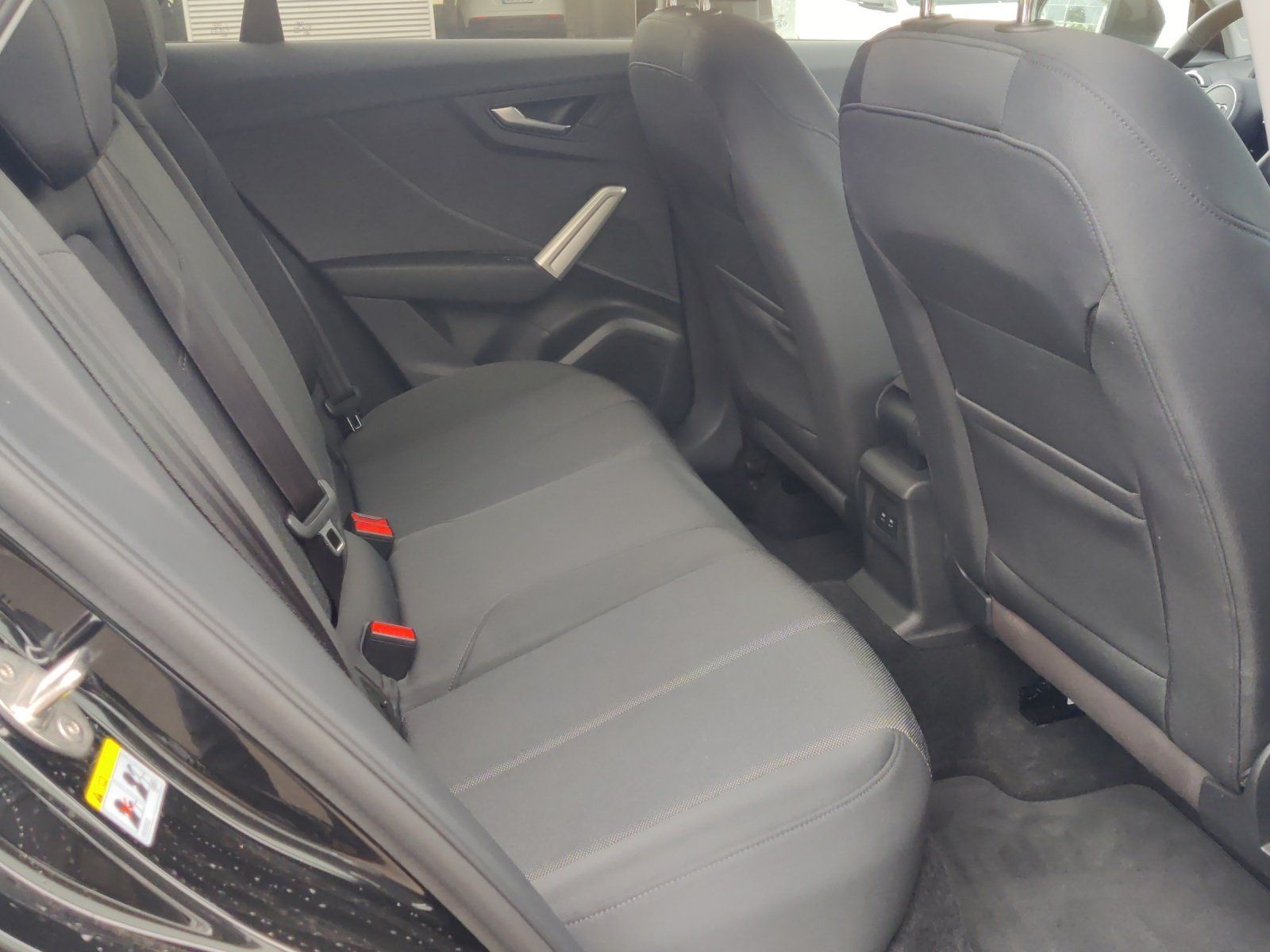 Fahrzeugabbildung Audi Q2 advanced 30 TFSI AHK,LED,LM, Standheizung
