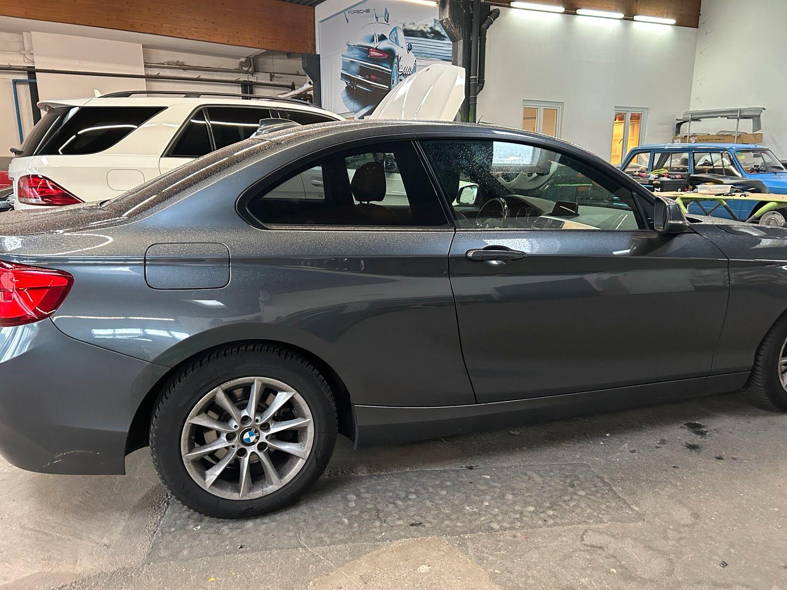 BMW 218