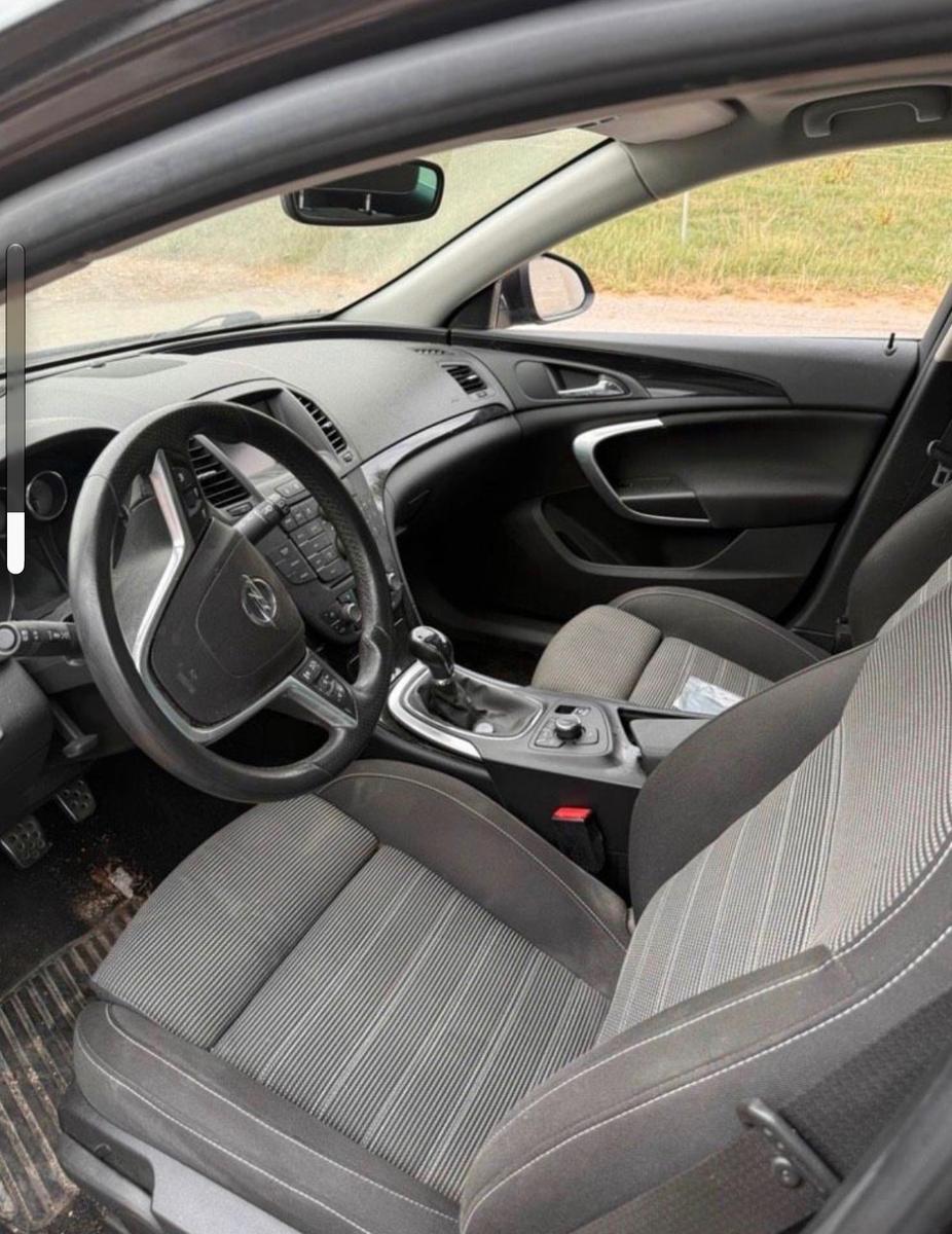 Opel Insignia 2011 — photo 7