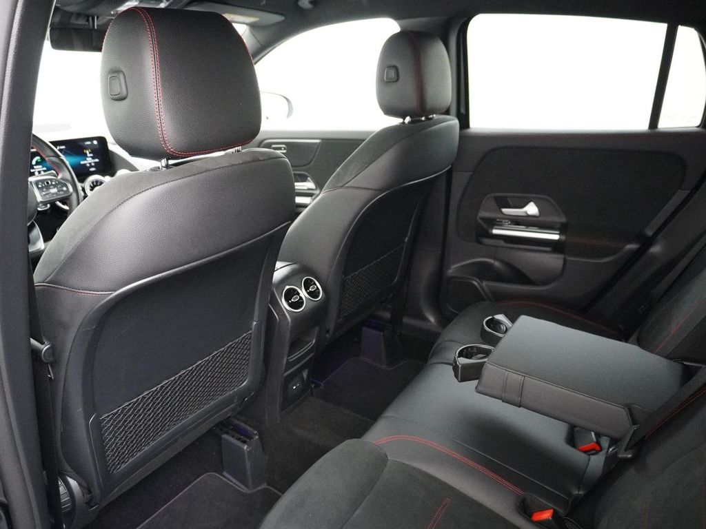Mercedes-Benz GLA 200 AMG Business Solution | AHK Wegklapbaar