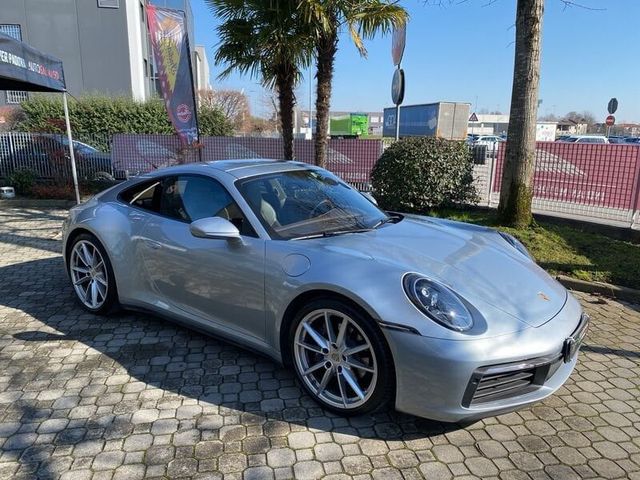 Porsche 911 Carrera 4 (992.1)