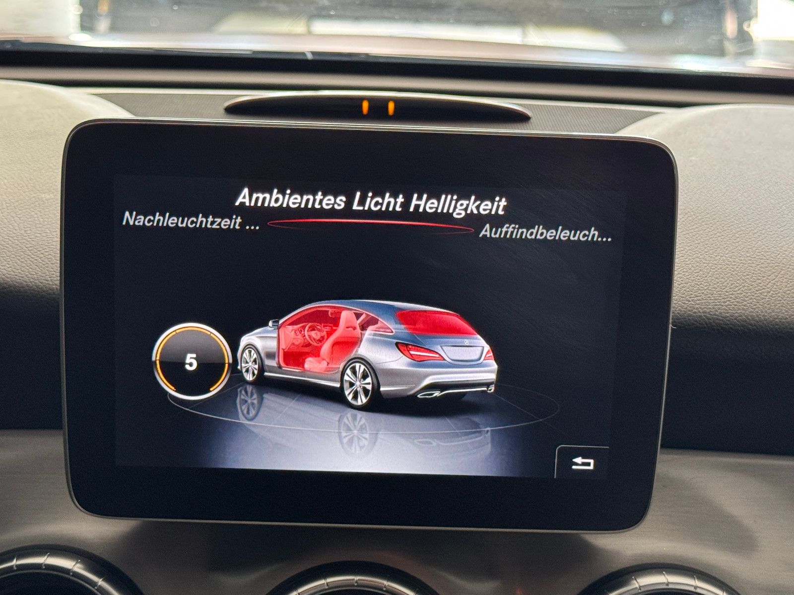 Fahrzeugabbildung Mercedes-Benz CLA 200 SB 3X AMG LINE NIGHT LED MATT FOLIERT